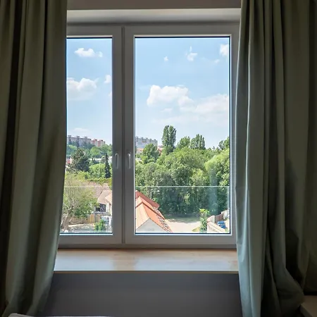 Апартаменты Brand New Penthouse #35 Near Center With Free Parking Прага